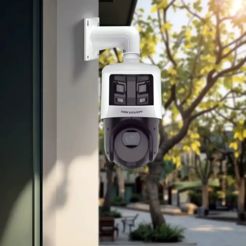 Hikvision DS-2SE4C425MWG-E/26 – Професионална двойна IP PTZ камера TandemVu 10MP (6MP+4MP), 25x оптичен Zoom, ColorVu, DarkFighter, AcuSense AI, 180° панорама, нощно виждане до 100 м, PoE+, IP66